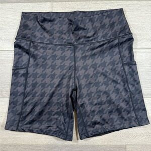 Constantly varied gear Houndstooth shorts 7" seam womens gym shorts x-large